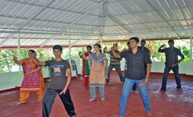 A group practices Tai Chi. (Photo: DC) A group practices Tai Chi. (Photo: DC)